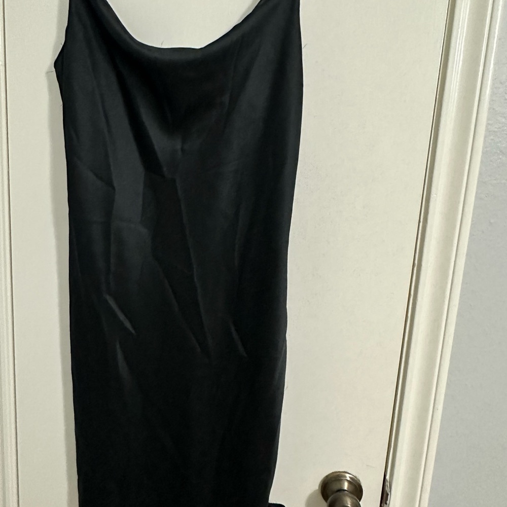 Elegant Black Sleeveless Dress